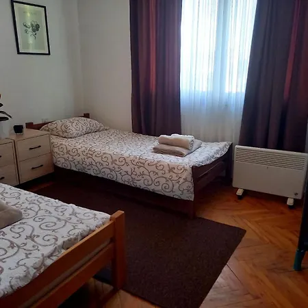 Kej 64m2 * Surdulica